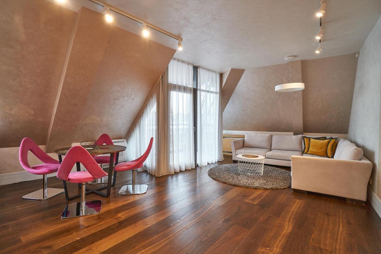 Emi Apartment Riga Exteriör bild